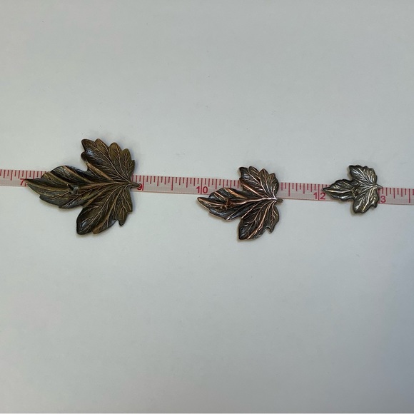 Set of 3 Lapel Pin Leaves - Picture 6 of 7